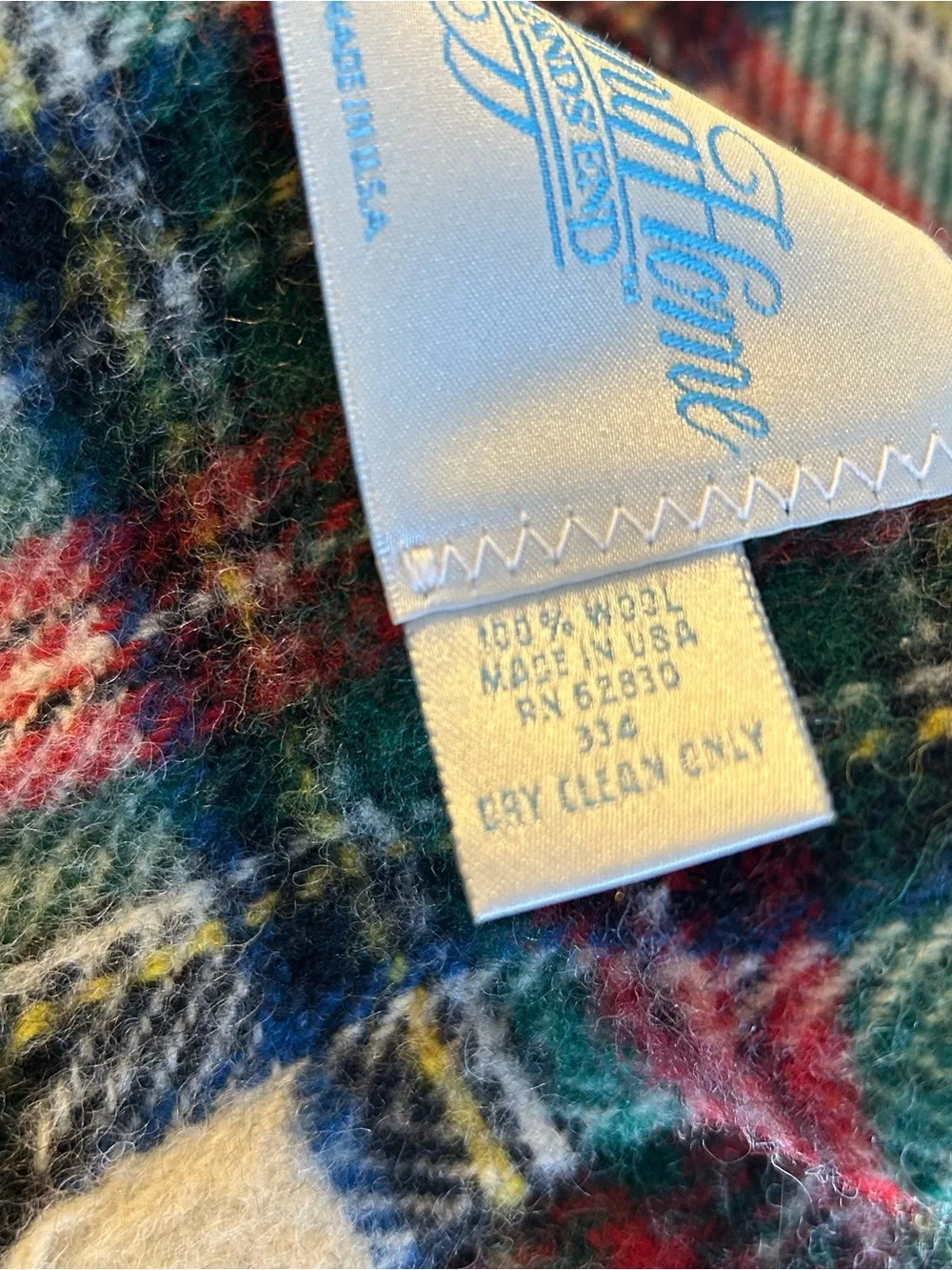 Vintage Coming Home Land’s End wool red and white tartan plaid throw with fringe